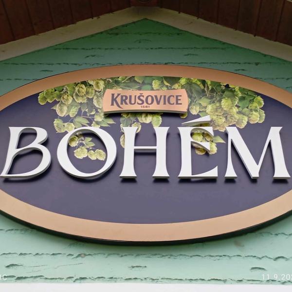 Logo Bohém